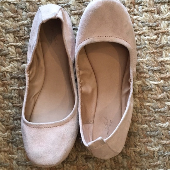 Universal Thread Ballet Flats - Picture 1 of 4